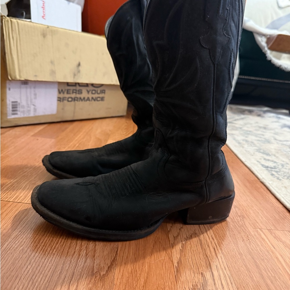Thursday Boot Company Black Cowboy Boots. Used sz 9.5